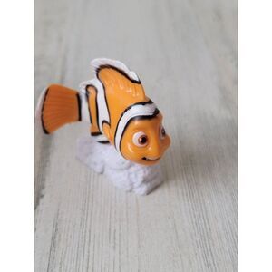 Disney Pixar Finding Nemo white Coral Rock toy figure